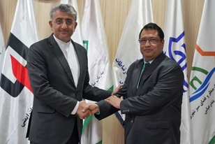 Cordial meeting between the mayor of Bandar Abbas and the Indian consul  